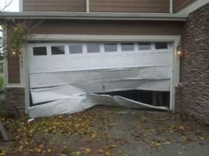 crashed-garage-door-repair-dfw-panel-replacement